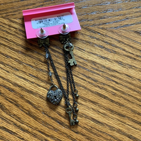 Betsey Johnson Dangle Lock & Key Crystal Earrings - Picture 6 of 6